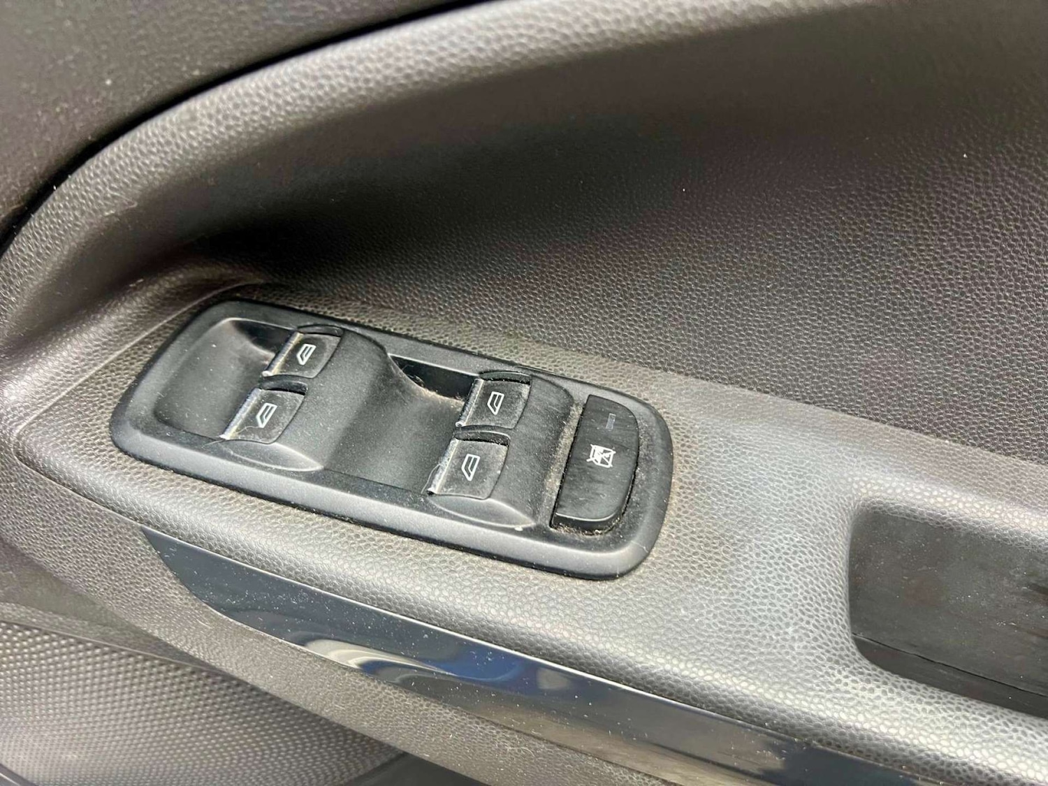 Used Ford Ecosport 2015 for sale - 76601184: Photo 19