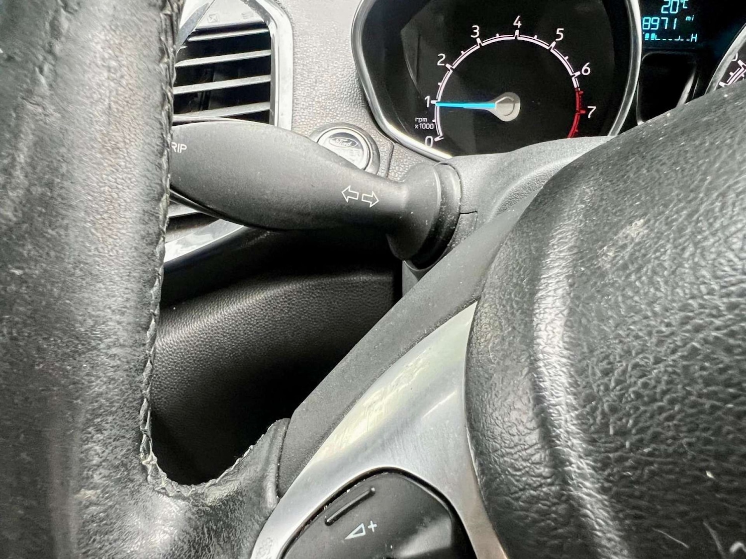 Used Ford Ecosport 2015 for sale - 76601184: Photo 25