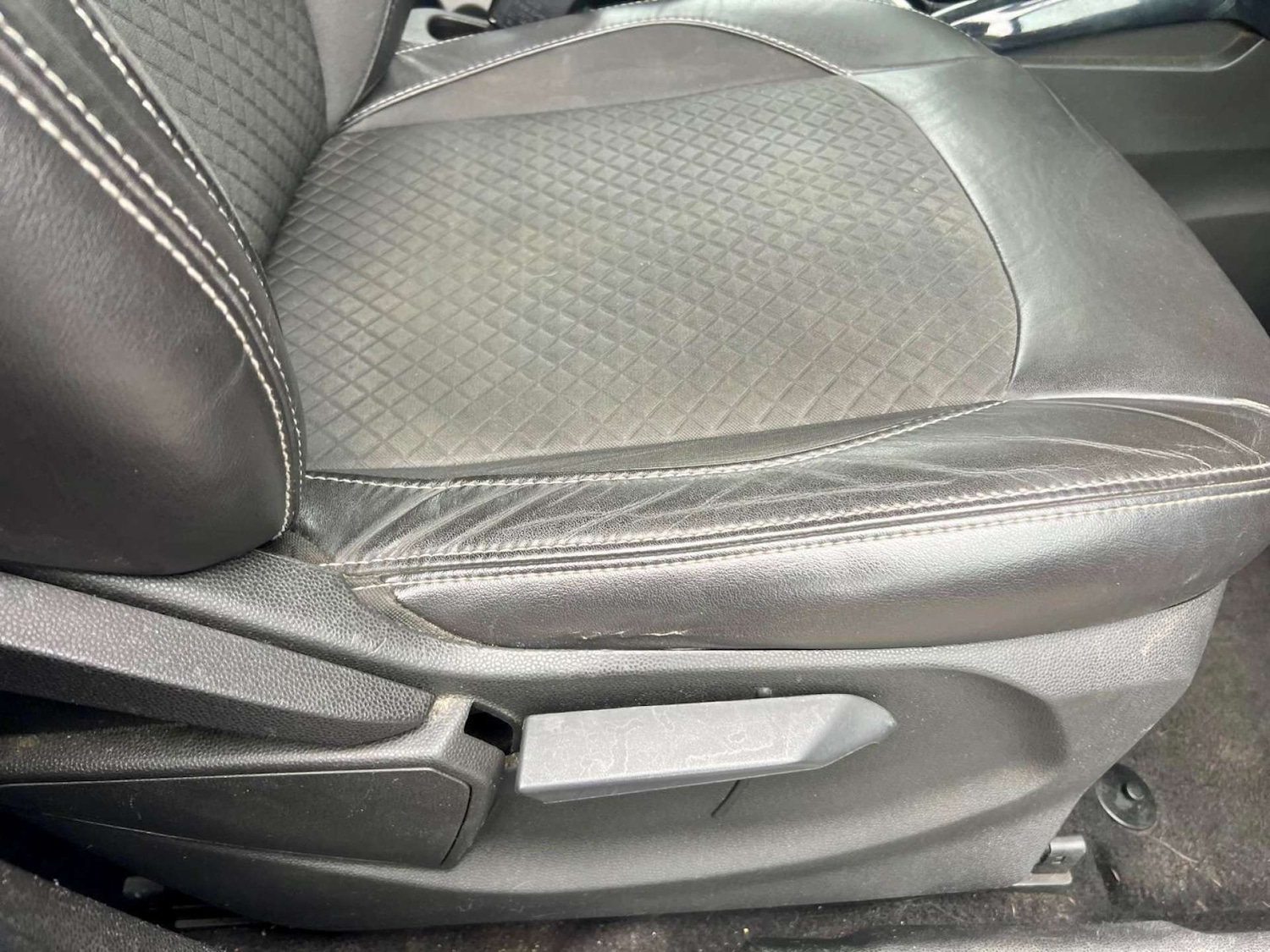 Used Ford Ecosport 2015 for sale - 76601184: Photo 30