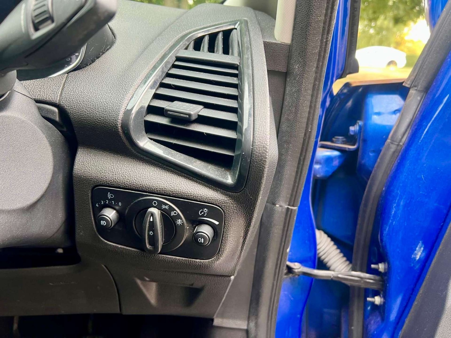 Used Ford Ecosport 2015 for sale - 76601184: Photo 55