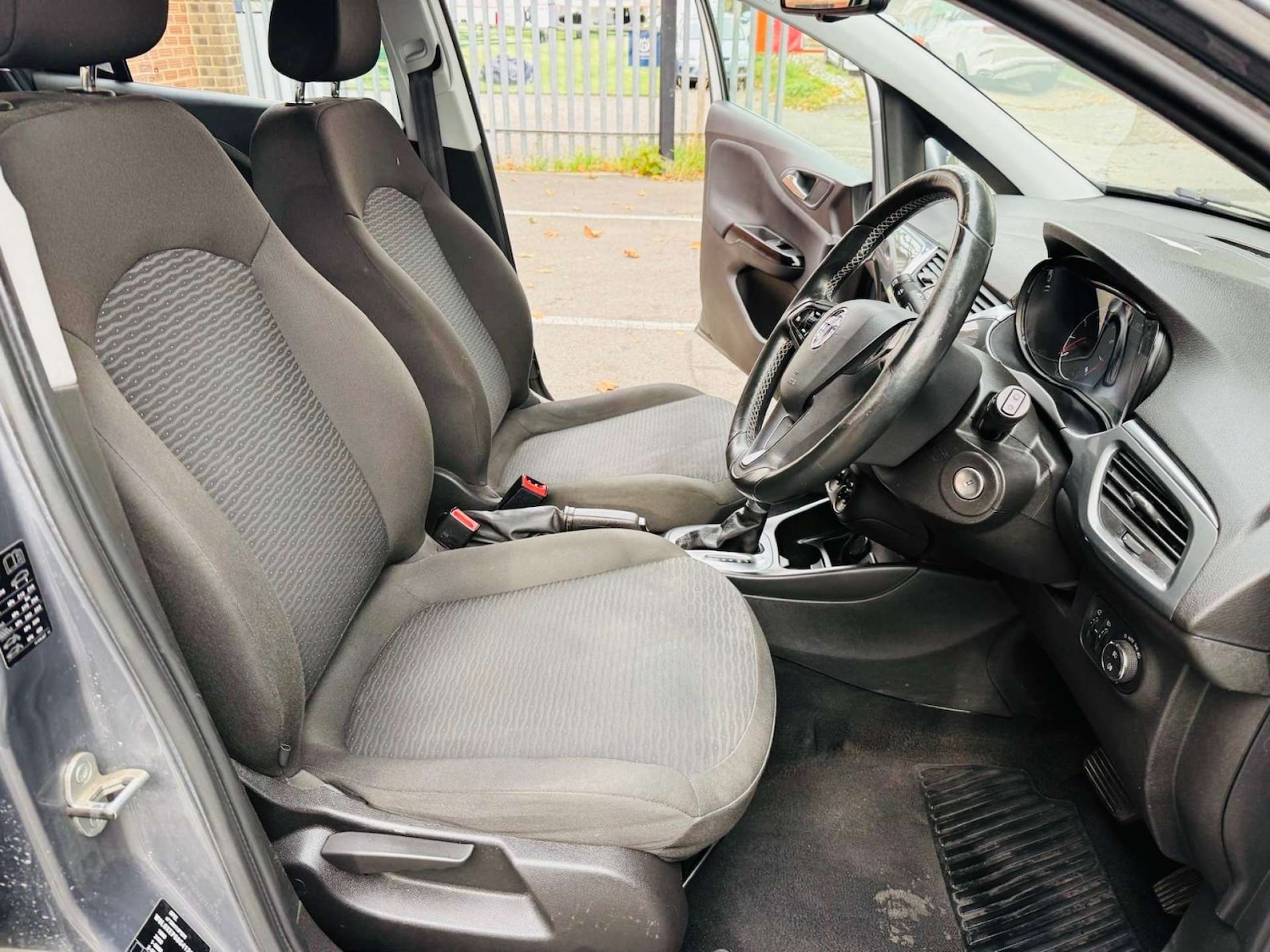 Used Vauxhall Corsa 2016 for sale - 75909945: Photo 40