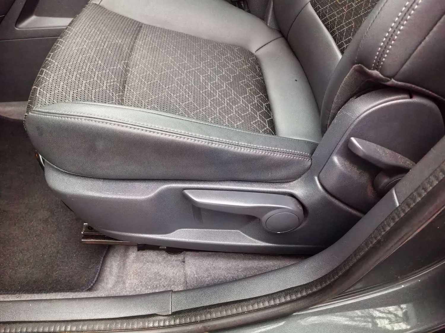 Used Peugeot 3008 2015 for sale - 76837446: Photo 29