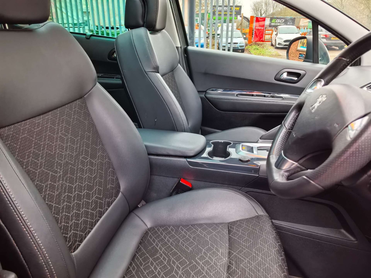 Used Peugeot 3008 2015 for sale - 76837446: Photo 33