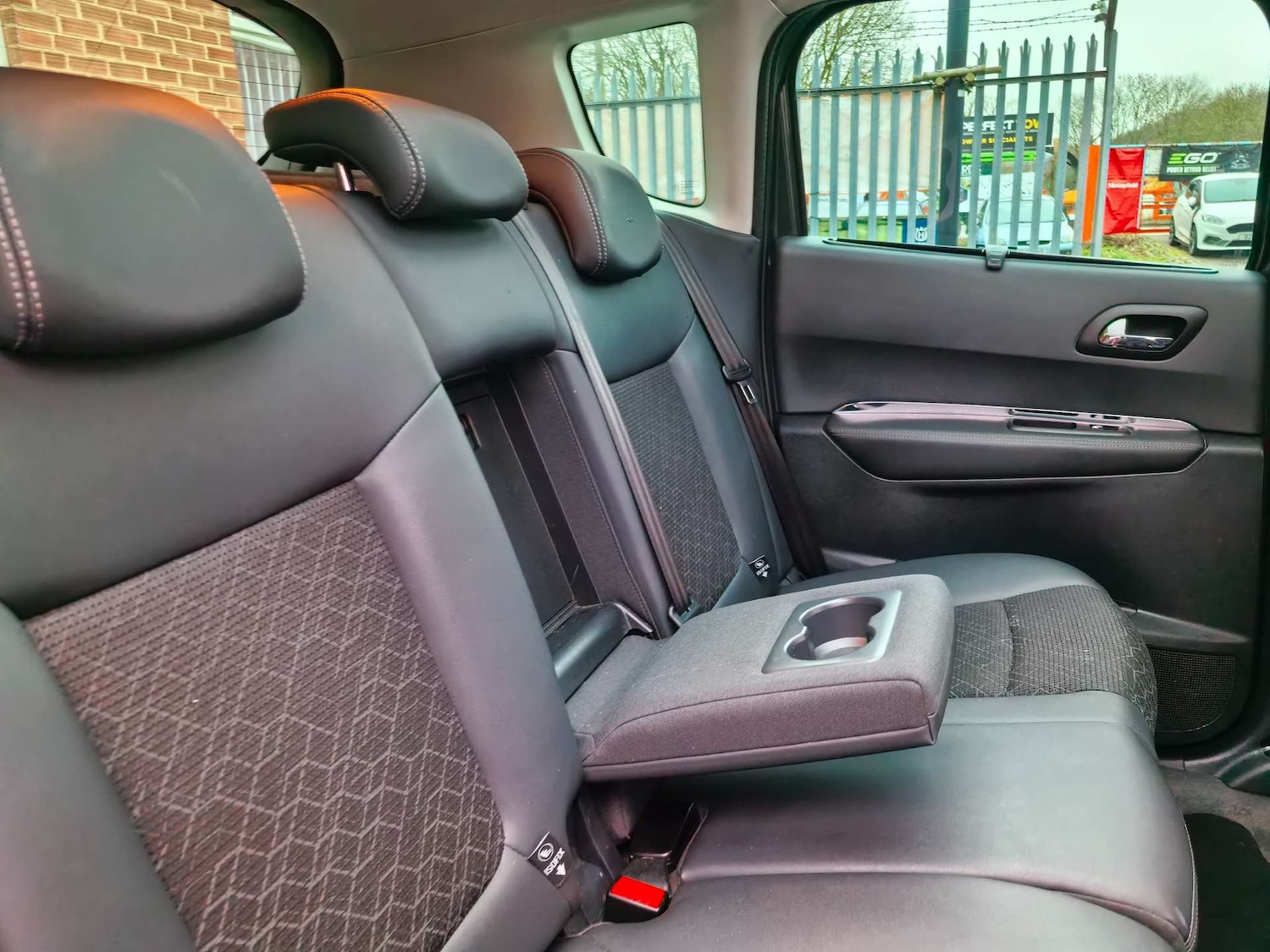 Used Peugeot 3008 2015 for sale - 76837446: Photo 35