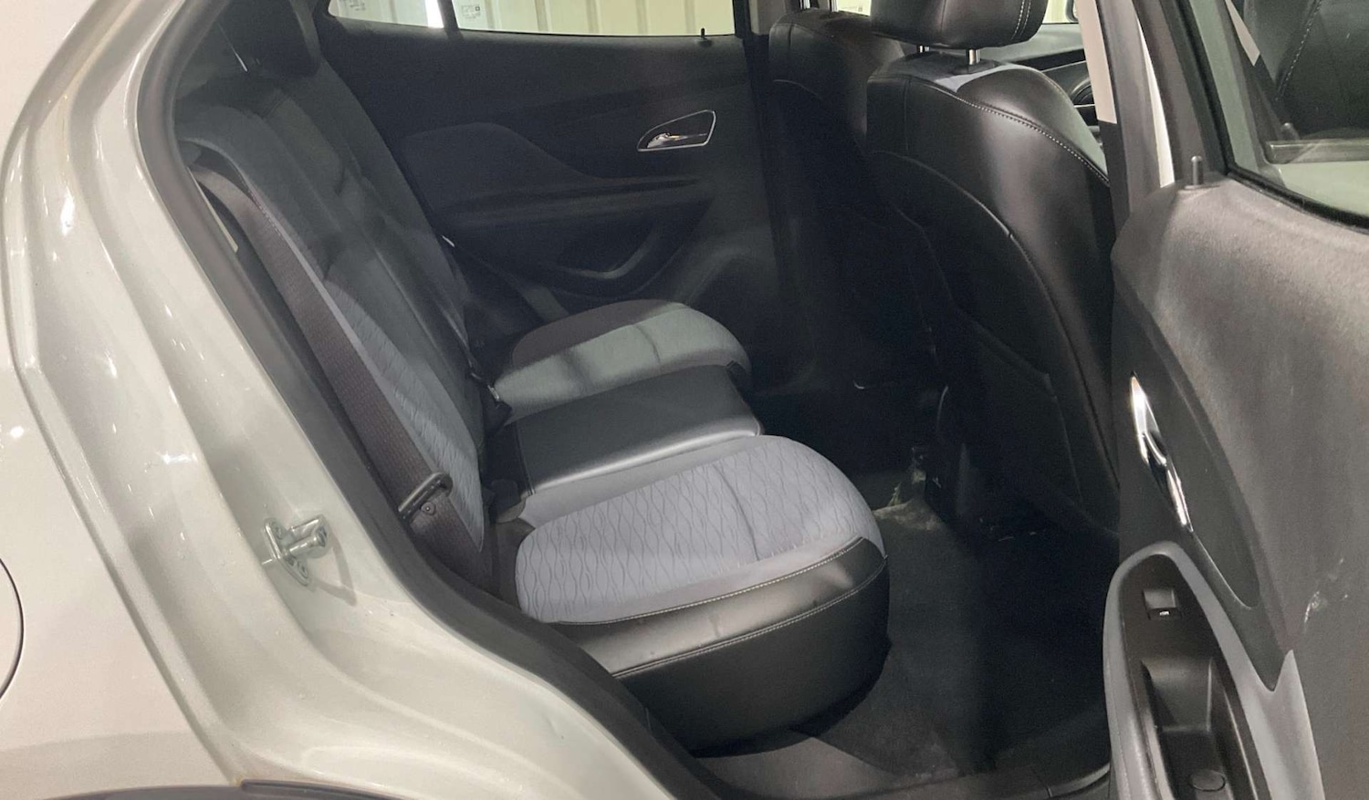 Used Vauxhall Mokka 2016 for sale - 77326087: Photo 8