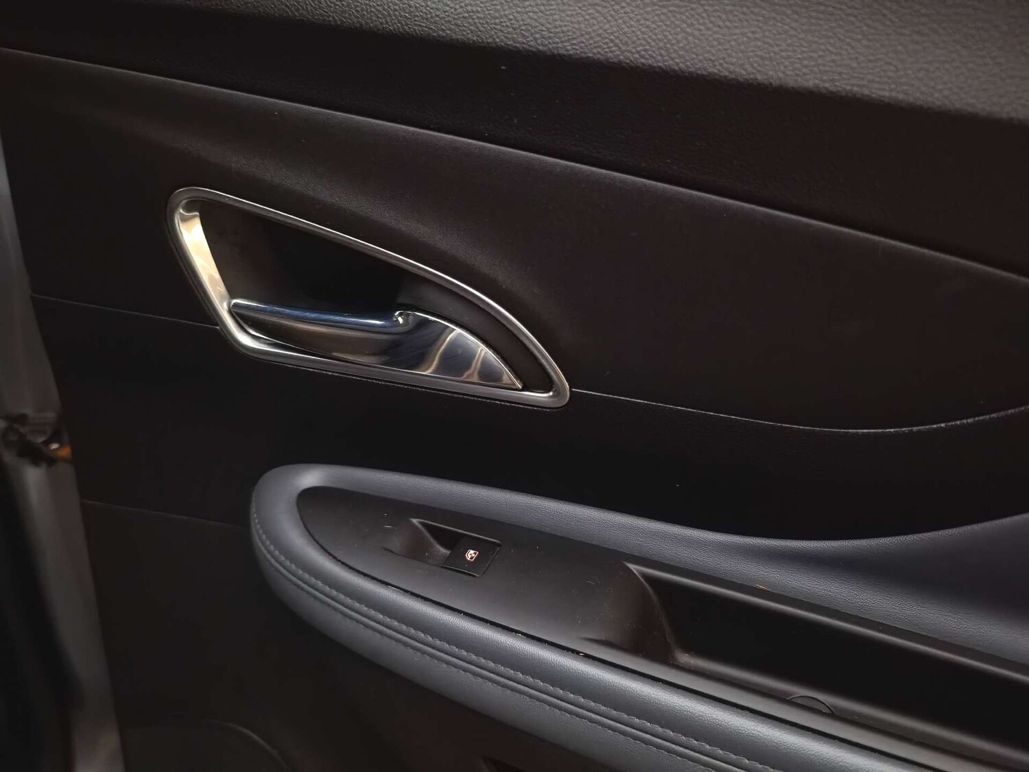 Used Vauxhall Mokka 2015 for sale - 76350458: Photo 76