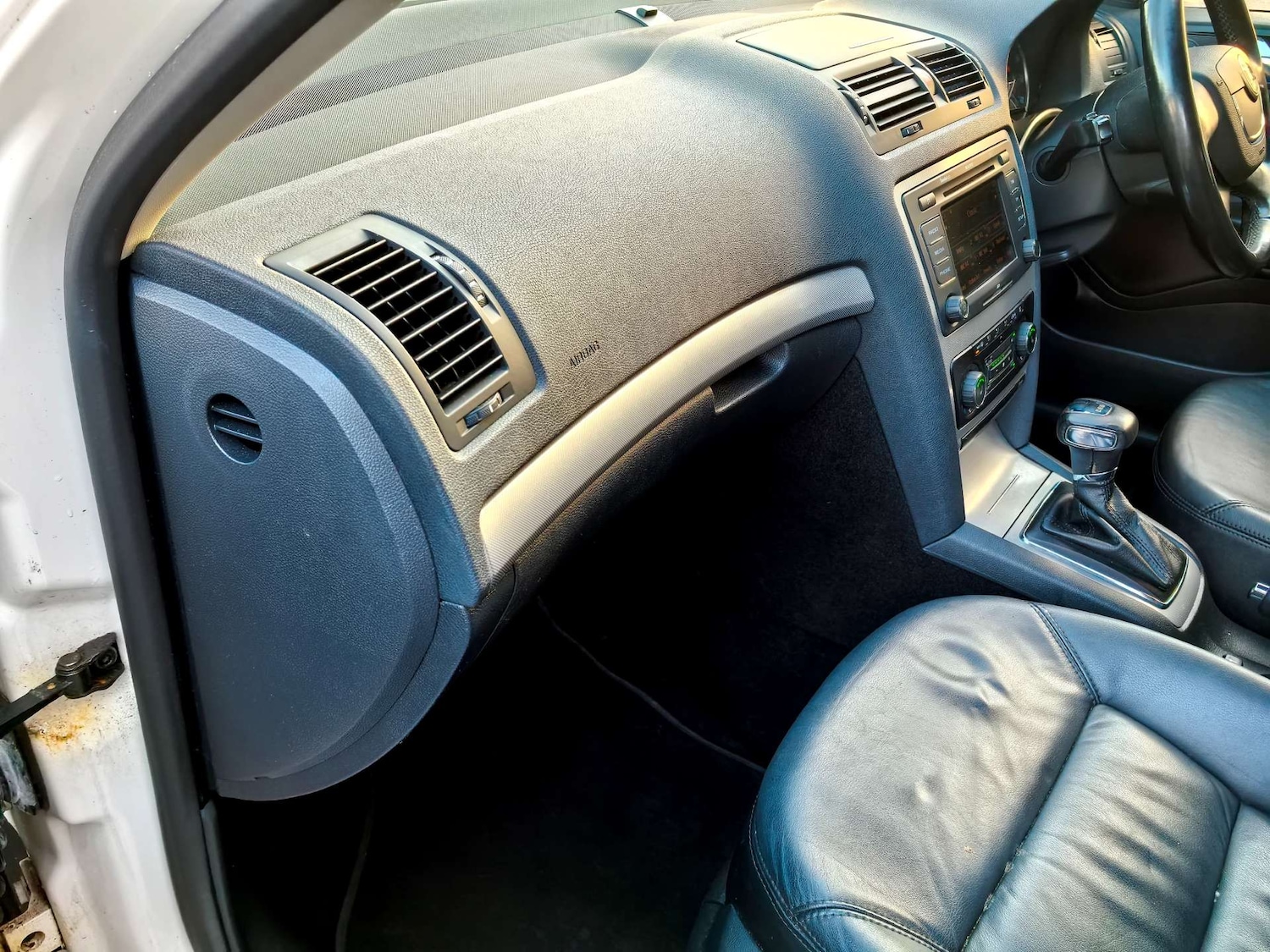 Used Skoda Octavia 2010 for sale - 76837444: Photo 27