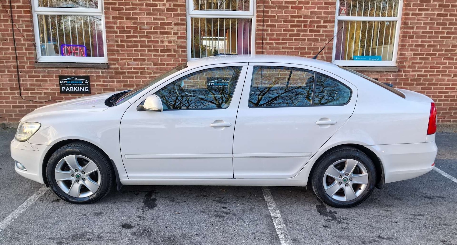 Used Skoda Octavia 2010 for sale - 76837444: Photo 87