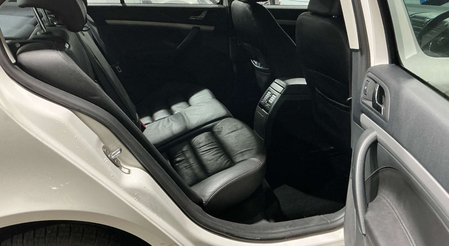 Used Skoda Octavia 2010 for sale - 76837444: Photo 9