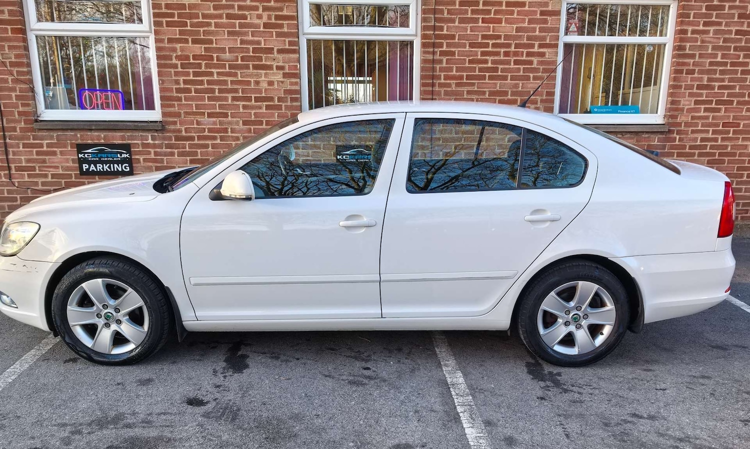 Used Skoda Octavia 2010 for sale - 76837444: Photo 99