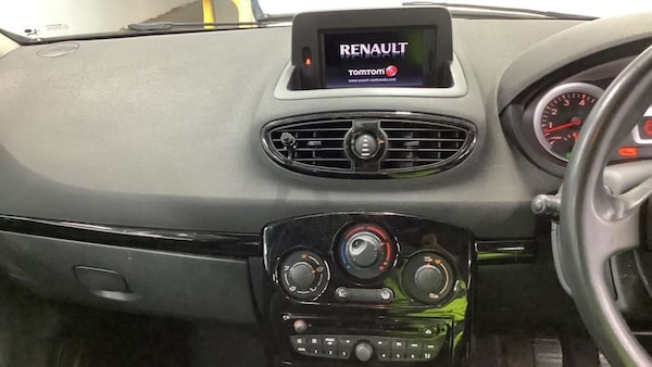 Used Renault Clio 2012 for sale - 74911593: Photo 10