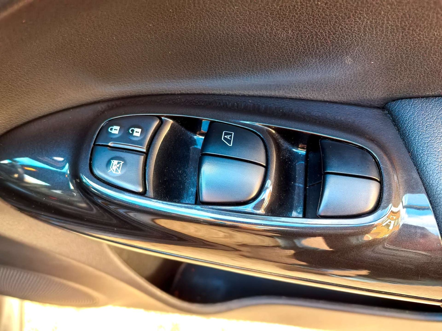 Used Nissan Juke 2016 for sale - 76940179: Photo 86