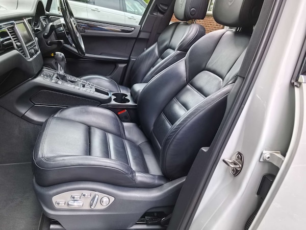Used Porsche Macan 2015 for sale - 76210013: Photo 100