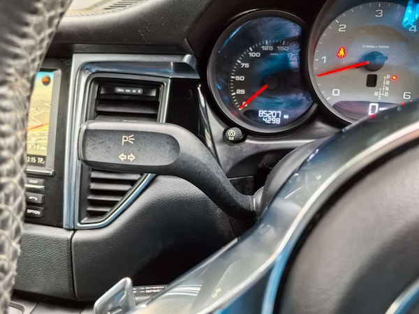 Used Porsche Macan 2015 for sale - 76210013: Photo 24