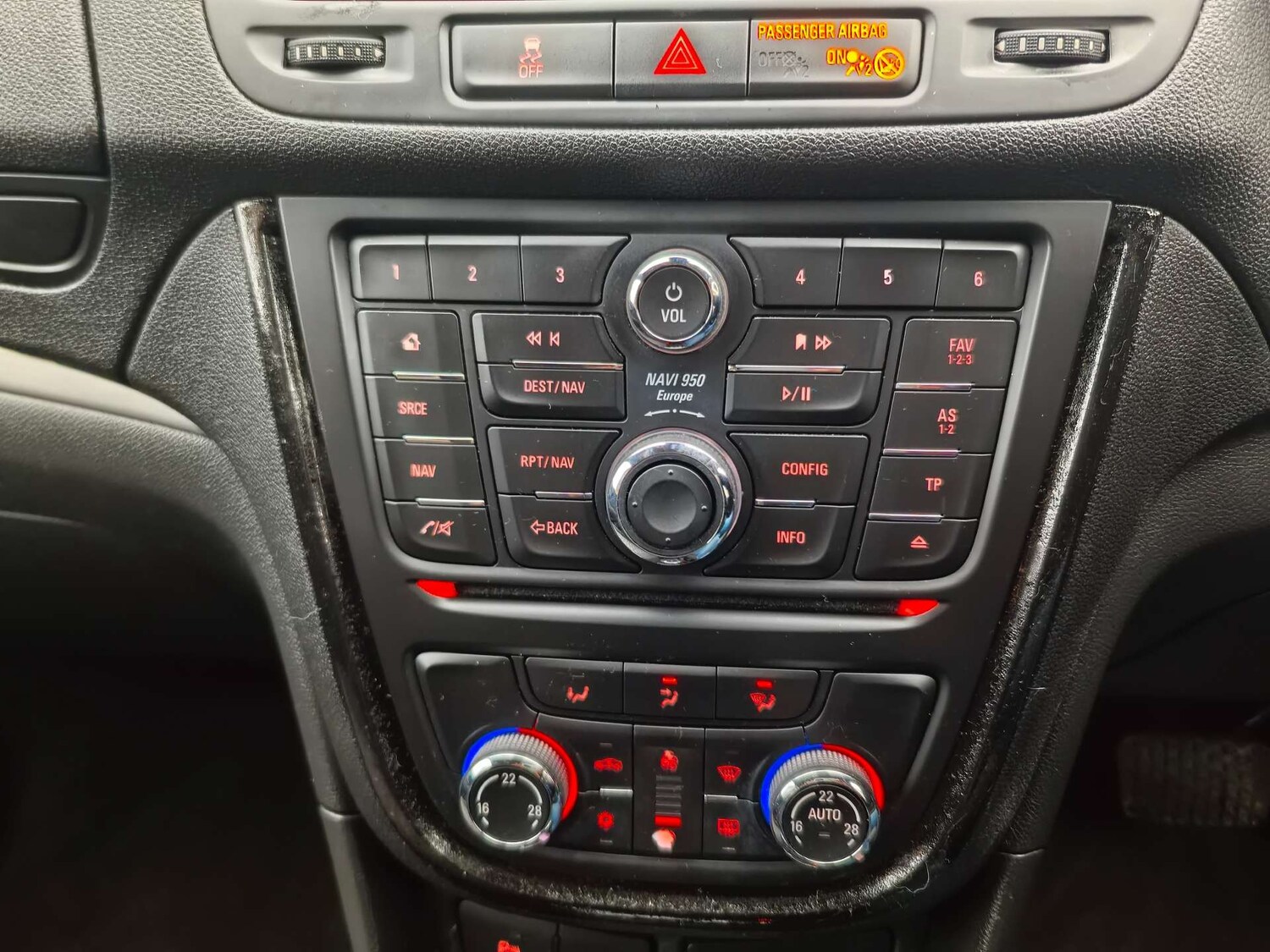 Used Vauxhall Mokka 2013 for sale - 76444306: Photo 24