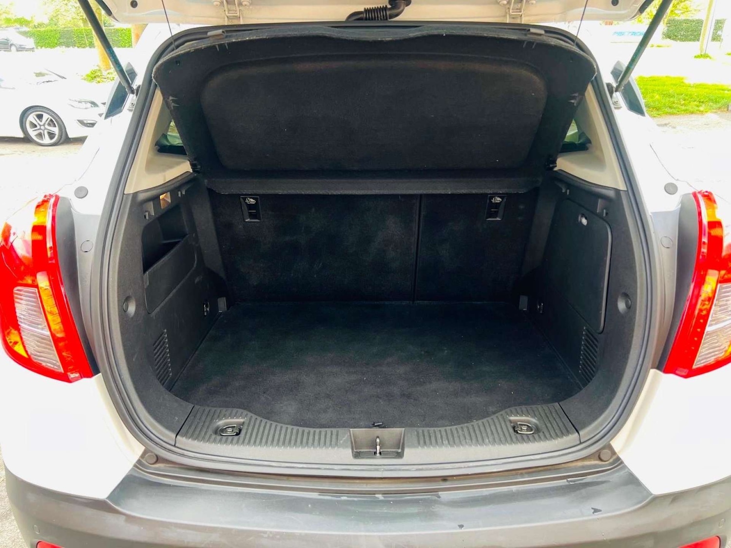 Vehicle 33
