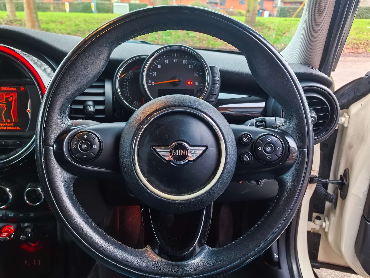 Used MINI Hatch 2015 for sale - 76949869: Photo 12