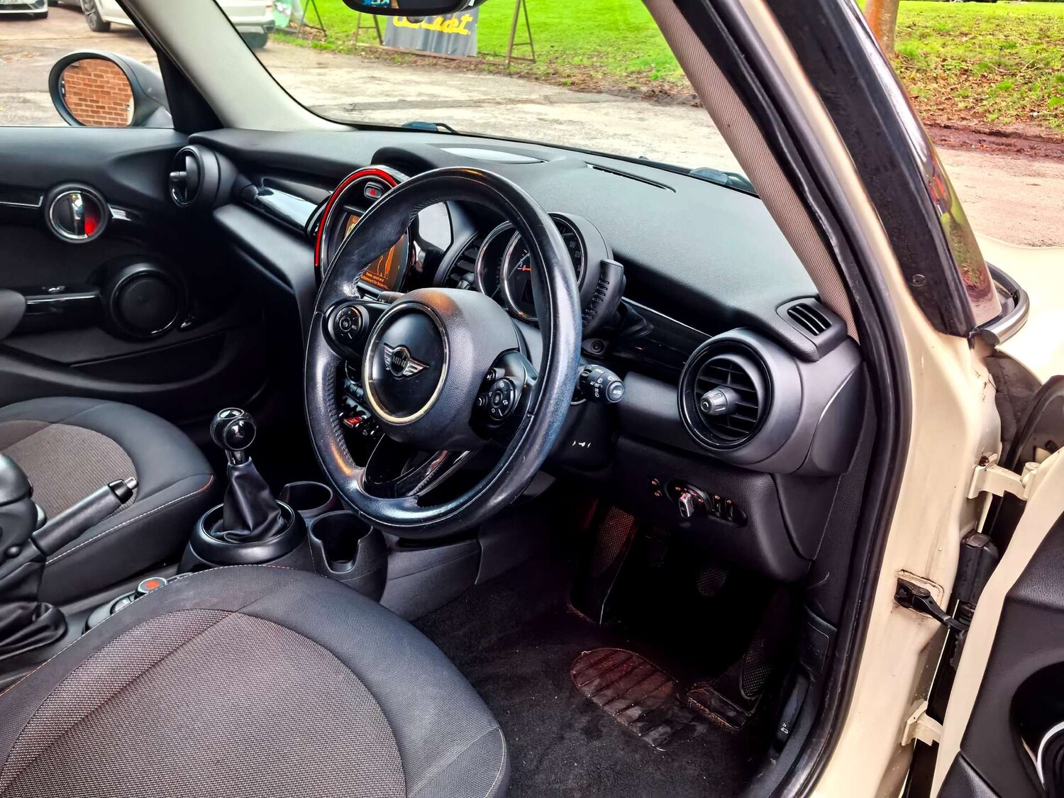 Used MINI Hatch 2015 for sale - 76949869: Photo 29