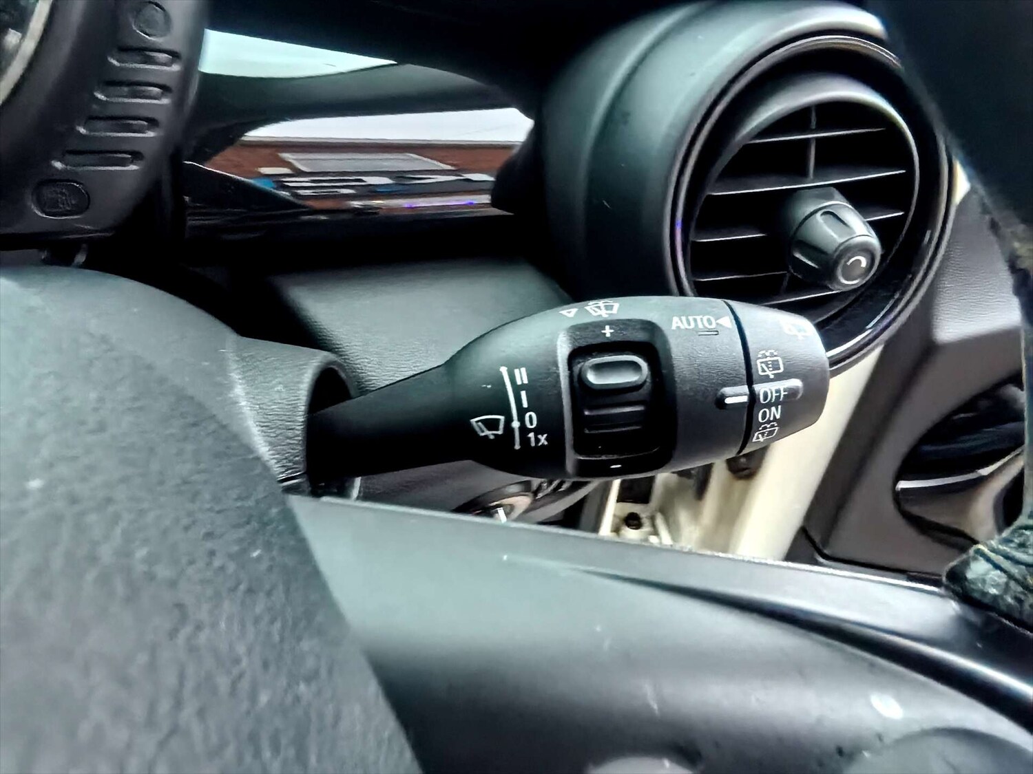 Used MINI Hatch 2015 for sale - 76949869: Photo 32