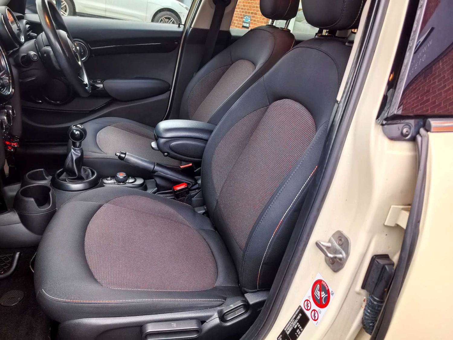 Used MINI Hatch 2015 for sale - 76949869: Photo 61