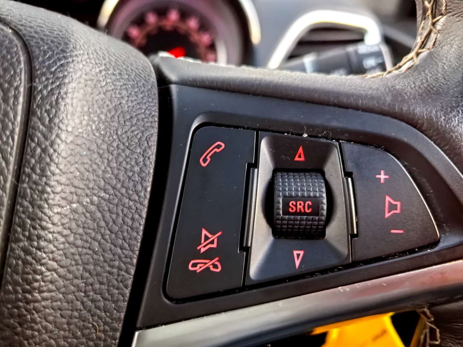 Used Vauxhall Mokka 2015 for sale - 76720475: Photo 65