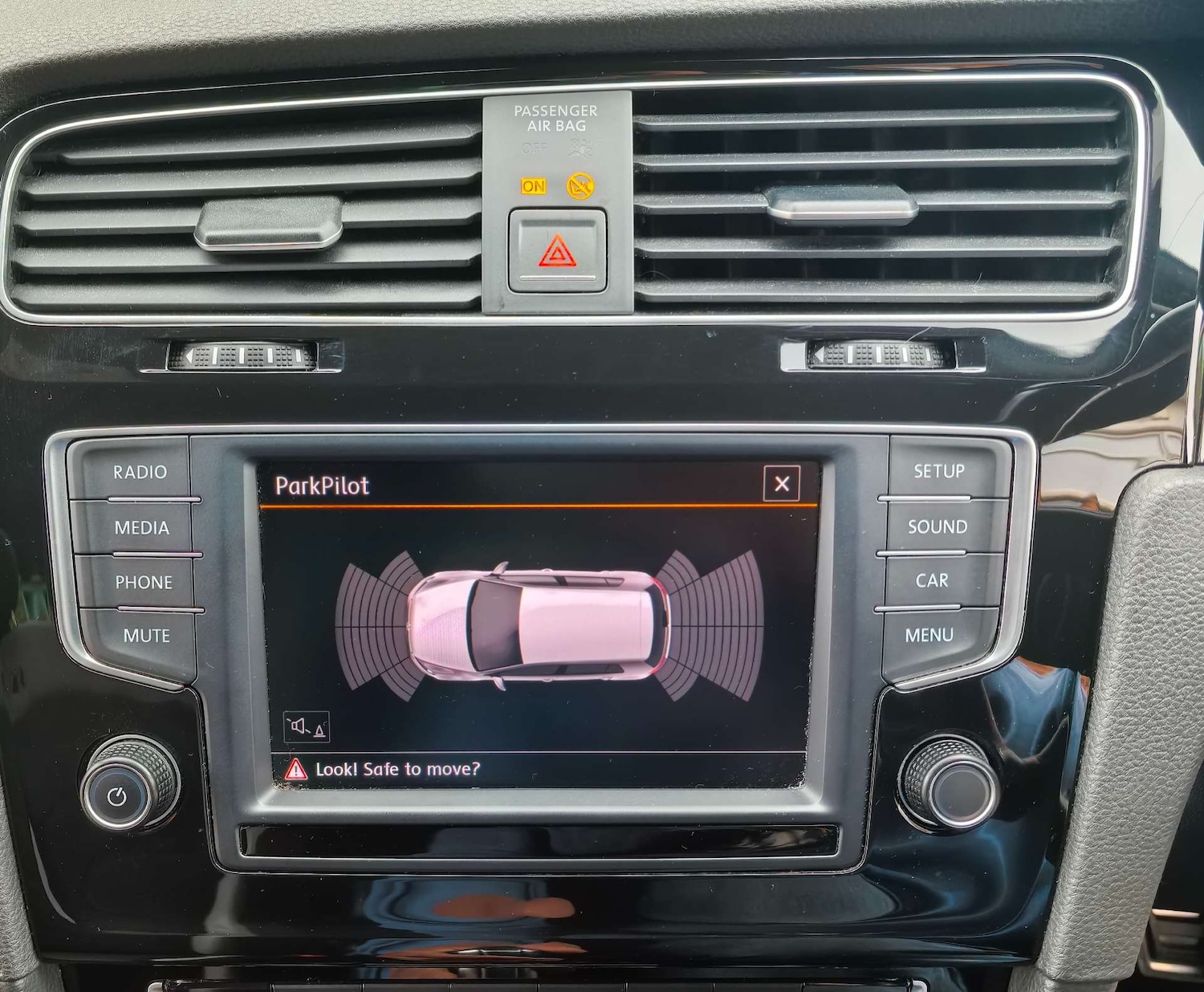 Used Volkswagen Golf 2016 for sale - 76602155: Photo 14