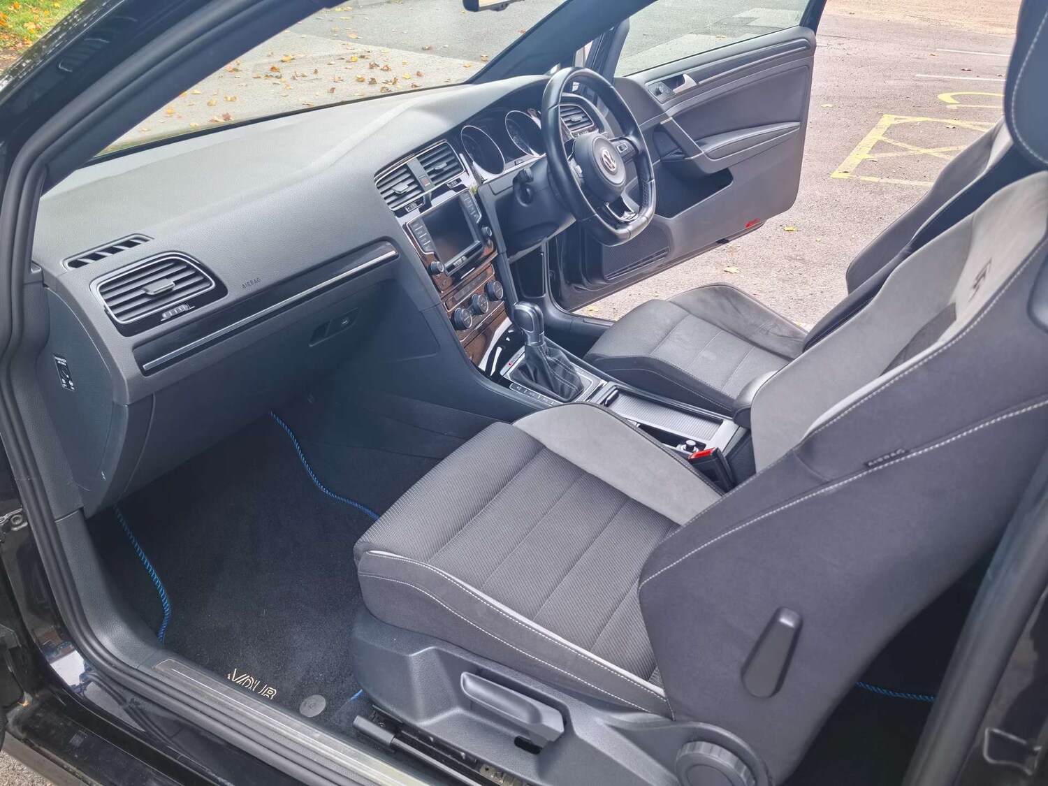 Used Volkswagen Golf 2016 for sale - 76602155: Photo 21