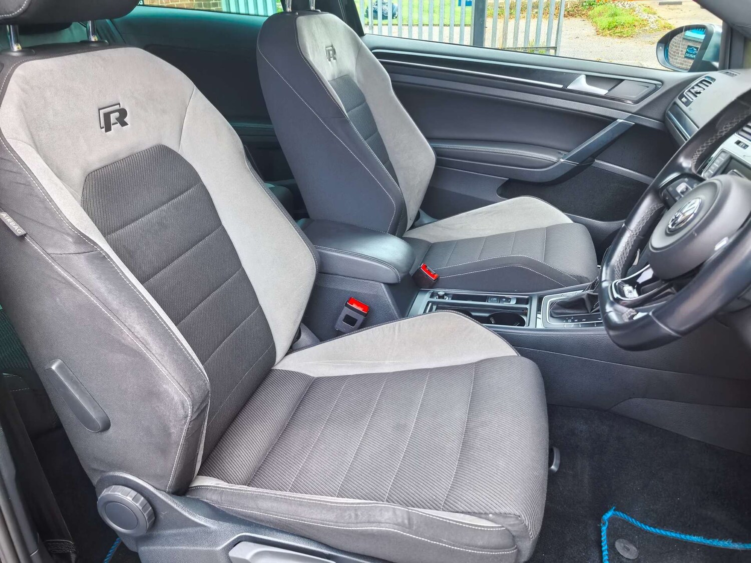 Used Volkswagen Golf 2016 for sale - 76602155: Photo 37