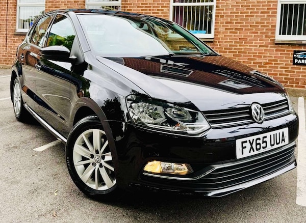 Used Volkswagen Polo 2015 for sale - 76016311: Photo 1
