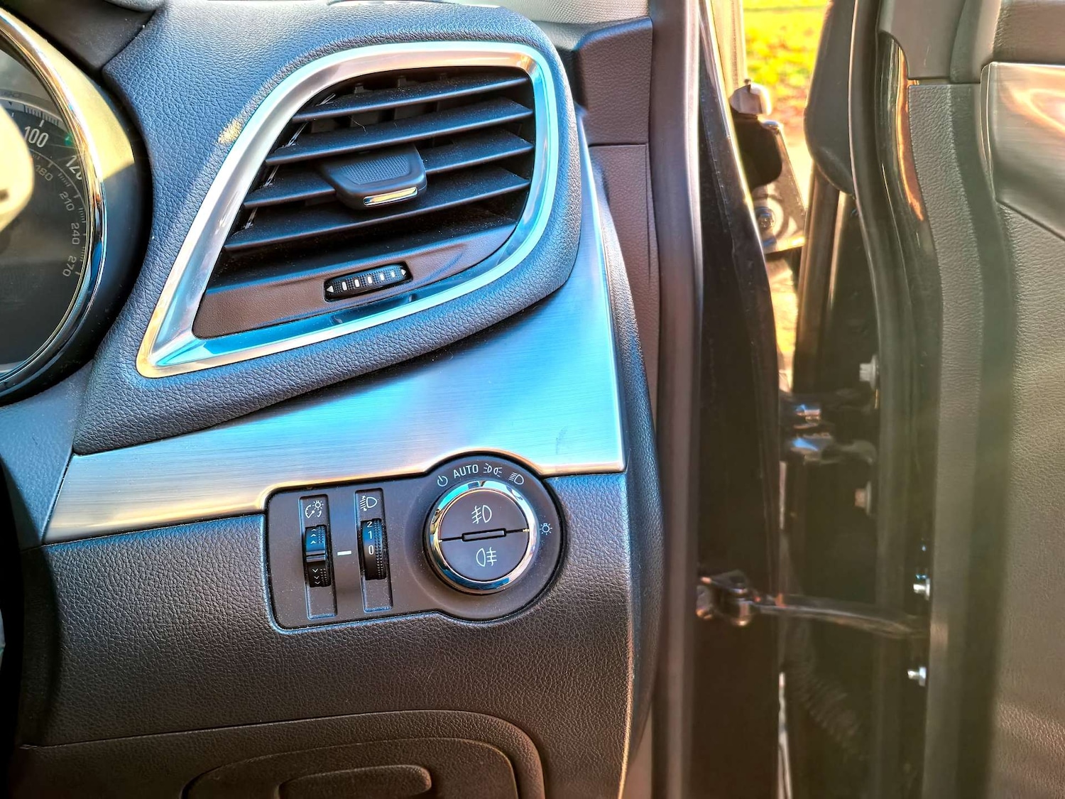 Used Vauxhall Mokka 2015 for sale - 76693606: Photo 62