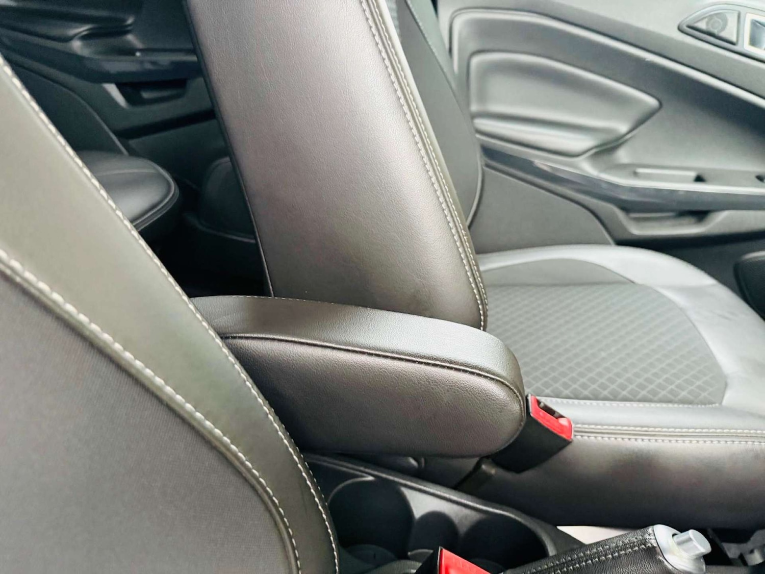 Used Ford Ecosport 2018 for sale - 76073754: Photo 16