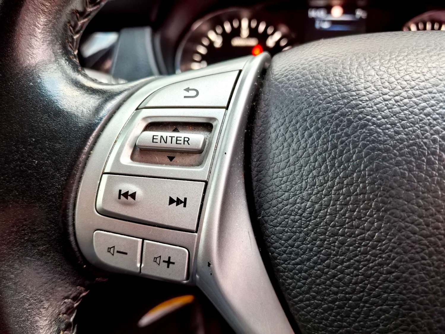 Used Nissan Qashqai 2015 for sale - 76941887: Photo 23