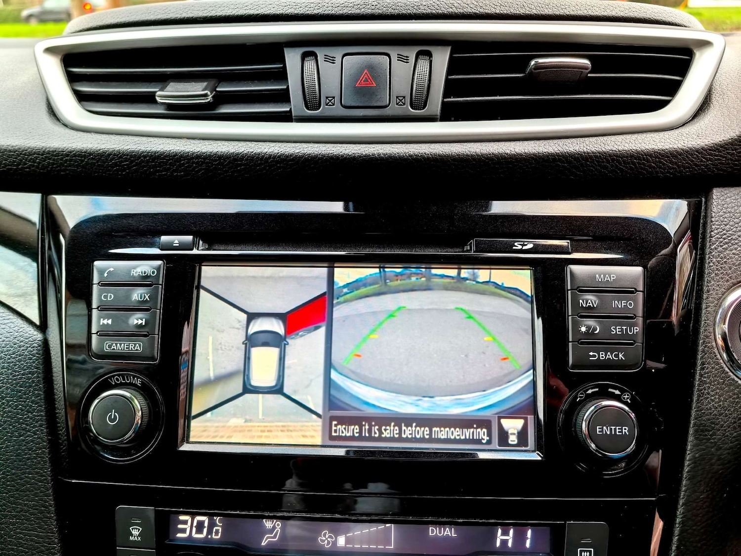 Used Nissan Qashqai 2015 for sale - 76941887: Photo 24