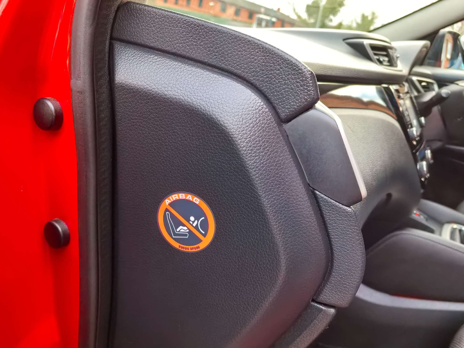 Used Nissan Qashqai 2015 for sale - 76941887: Photo 77