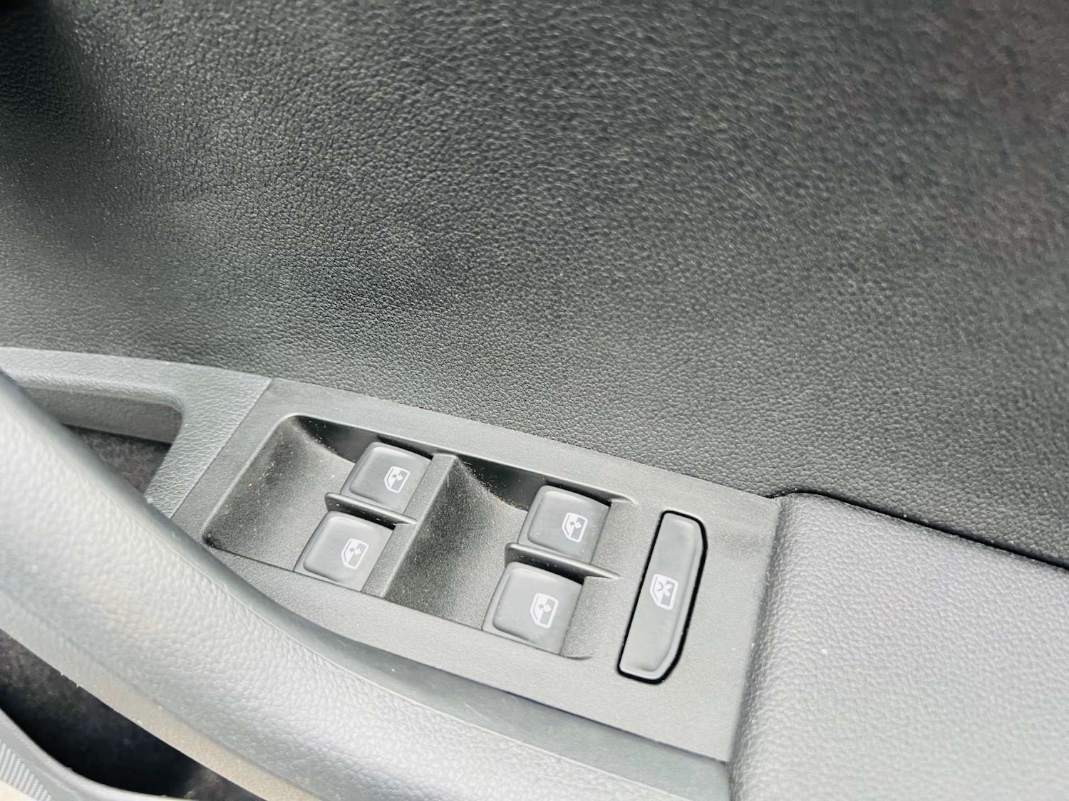 Used Skoda Octavia 2016 for sale - 76363731: Photo 87