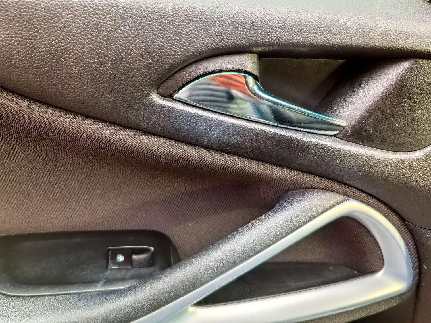 Used Vauxhall Zafira Tourer 2016 for sale - 77326088: Photo 69