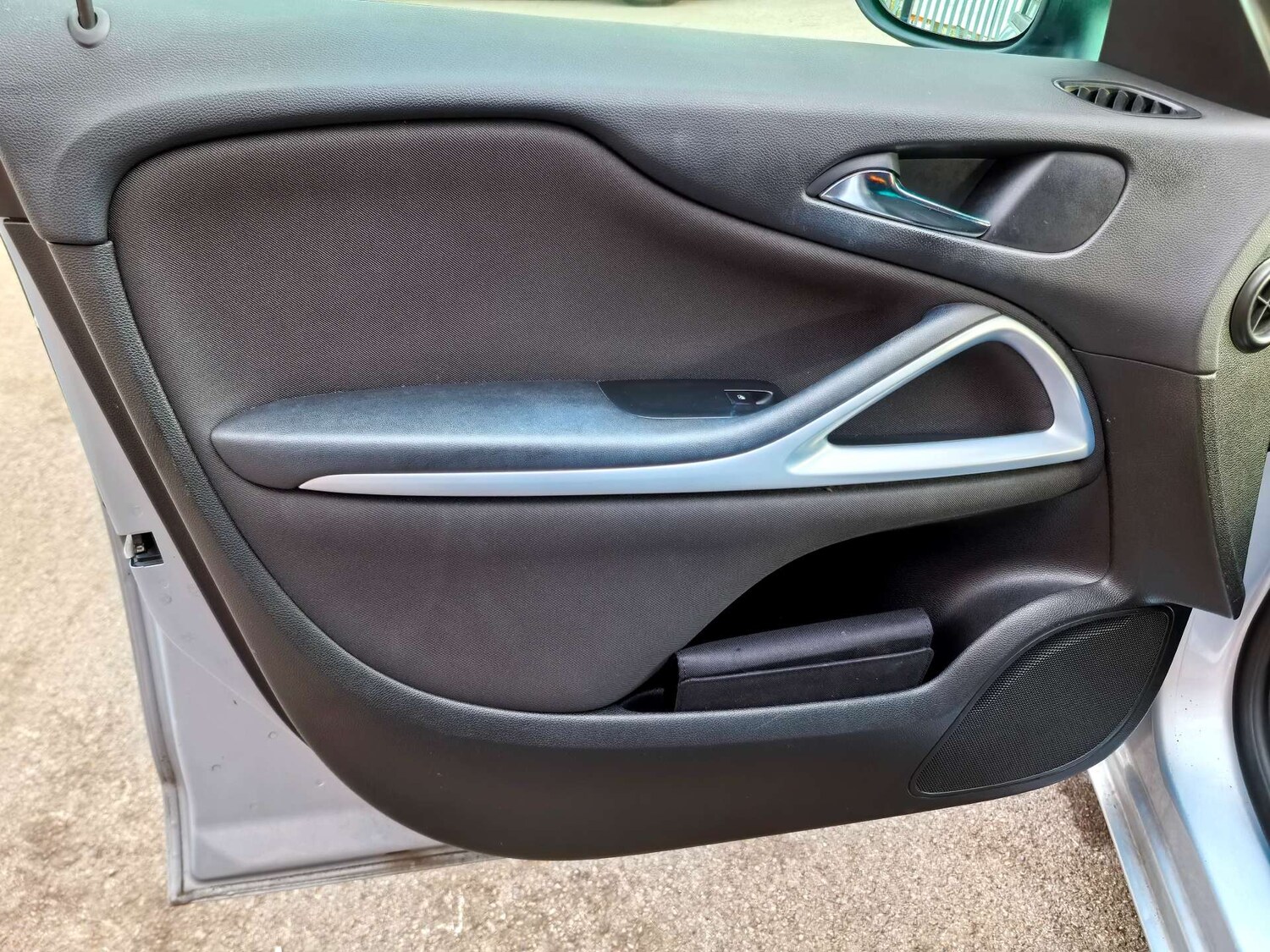 Used Vauxhall Zafira Tourer 2016 for sale - 77326088: Photo 70