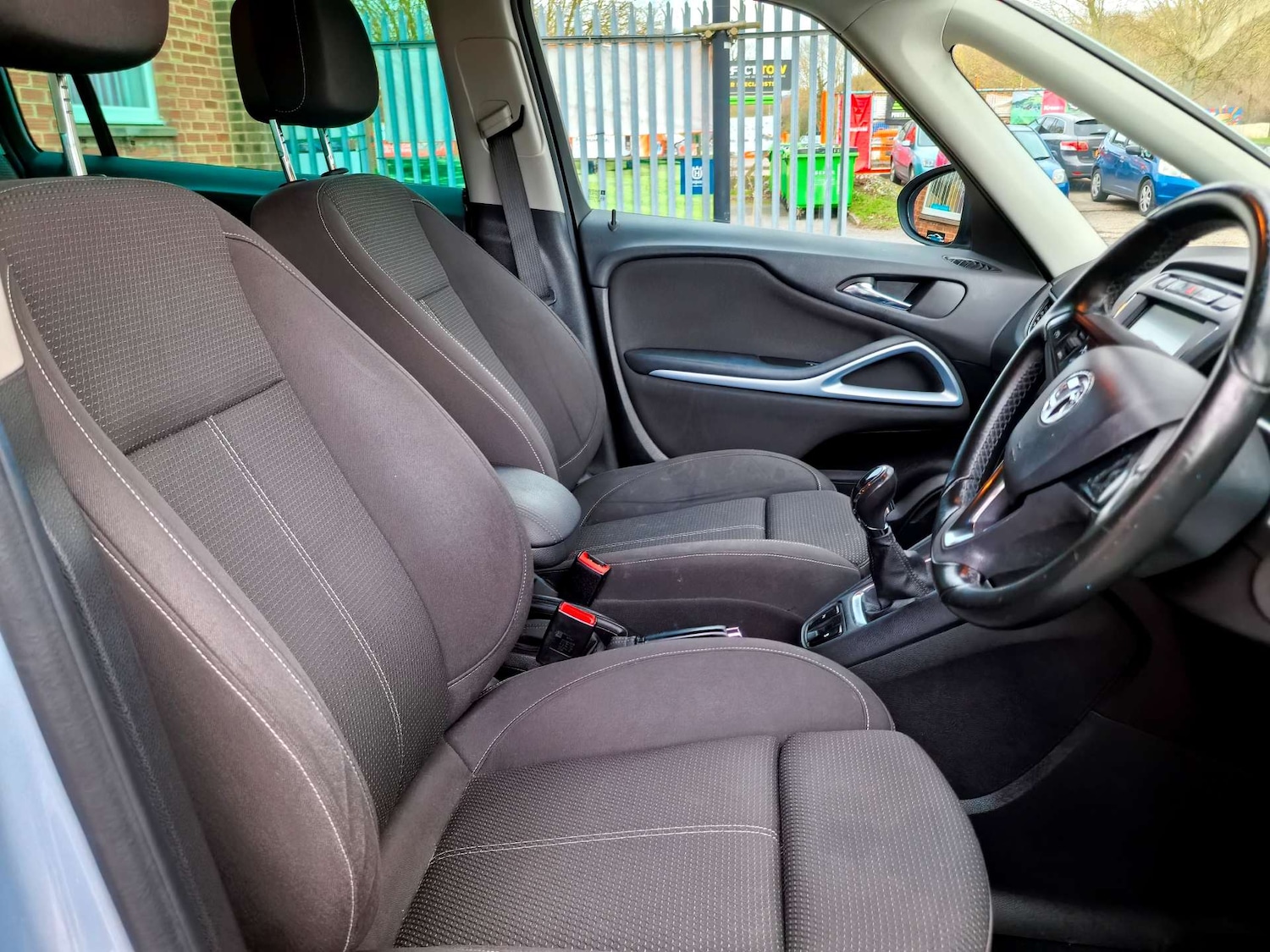 Used Vauxhall Zafira Tourer 2016 for sale - 77326088: Photo 72