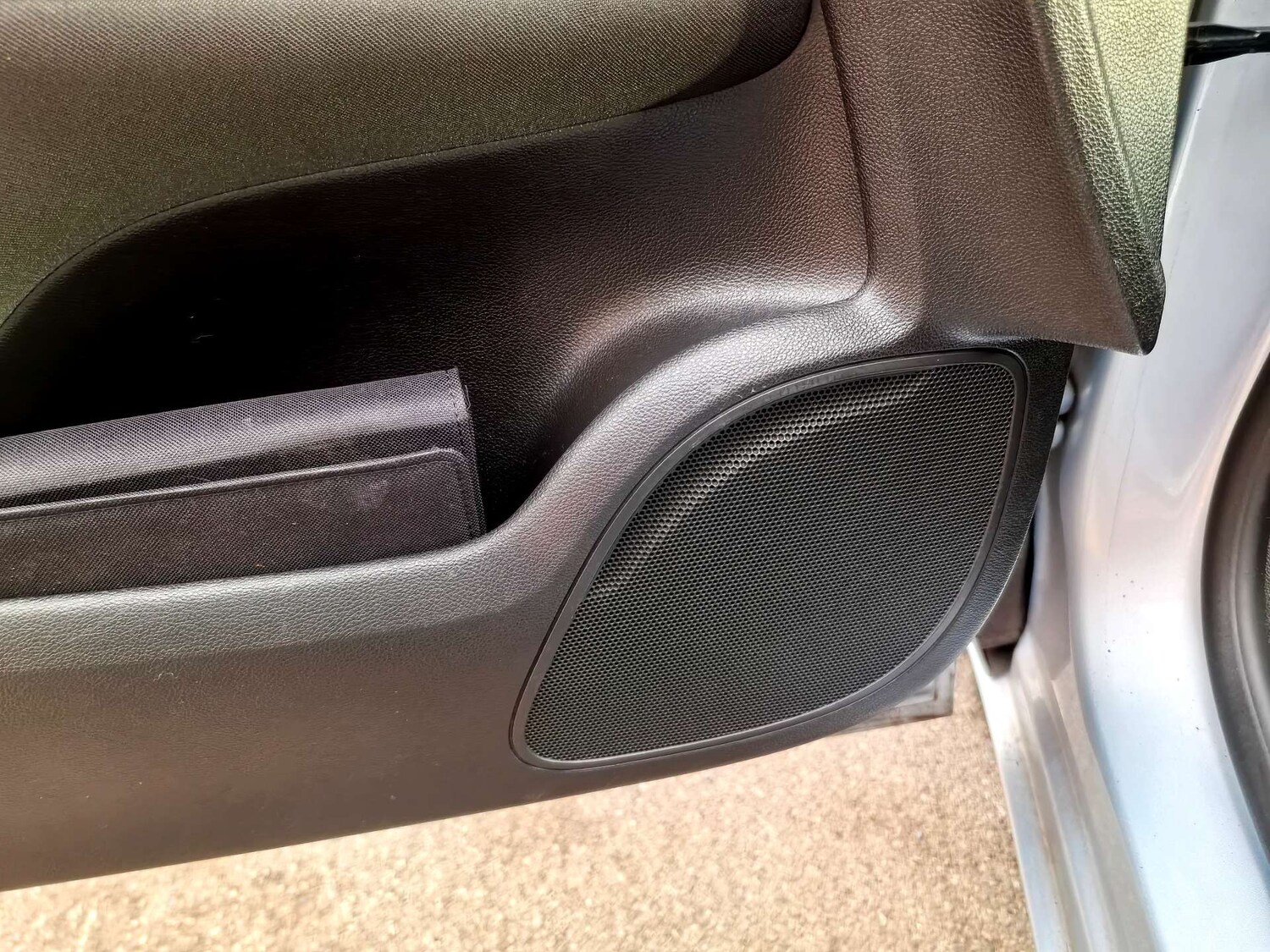 Used Vauxhall Zafira Tourer 2016 for sale - 77326088: Photo 79