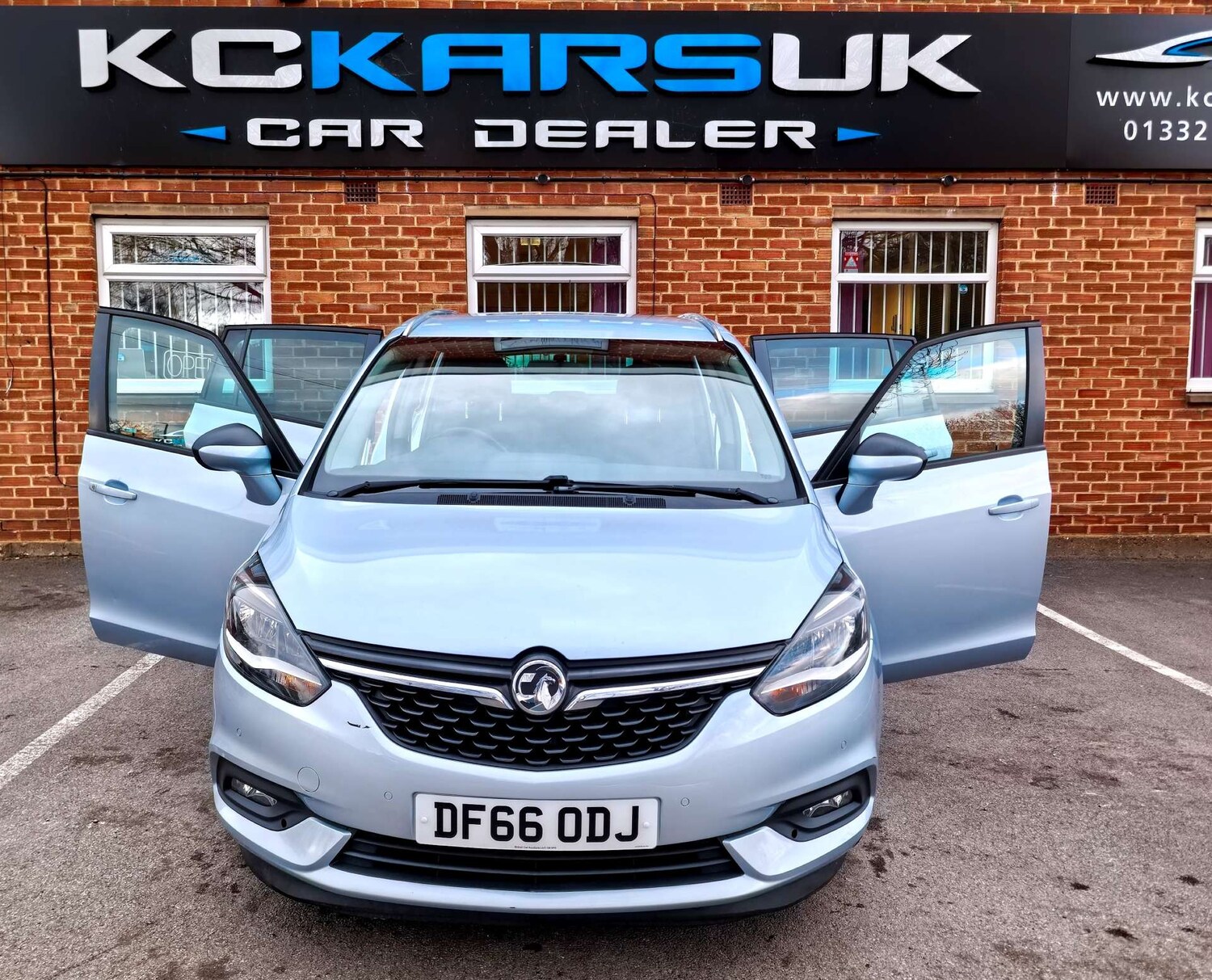 Used Vauxhall Zafira Tourer 2016 for sale - 77326088: Photo 94