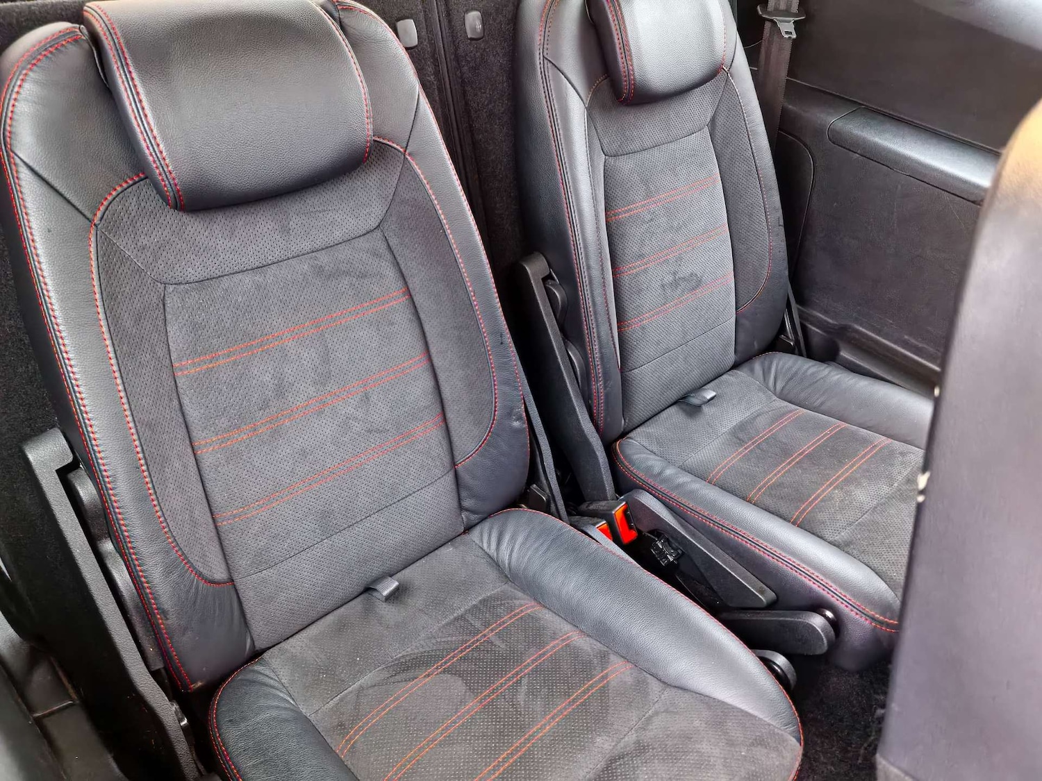 Used Ford S-Max 2014 for sale - 76941056: Photo 17