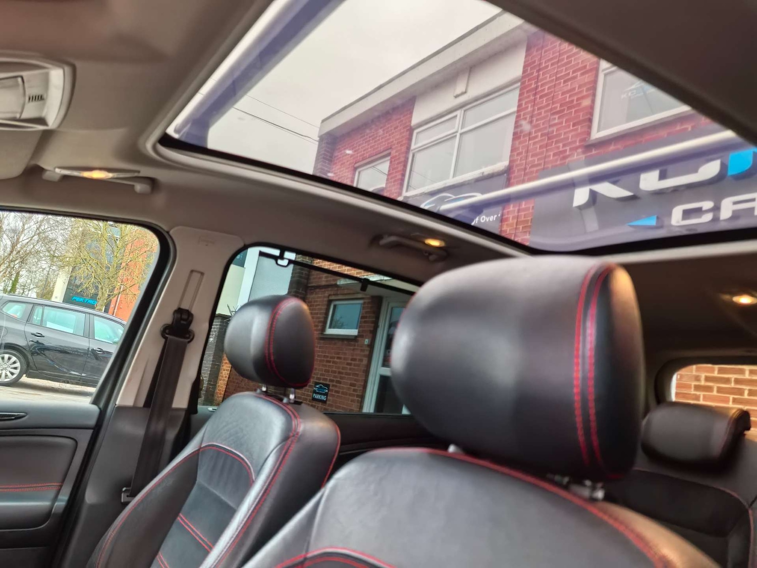 Used Ford S-Max 2014 for sale - 76941056: Photo 21