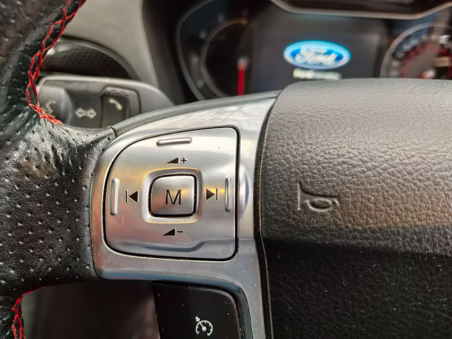 Used Ford S-Max 2014 for sale - 76941056: Photo 24