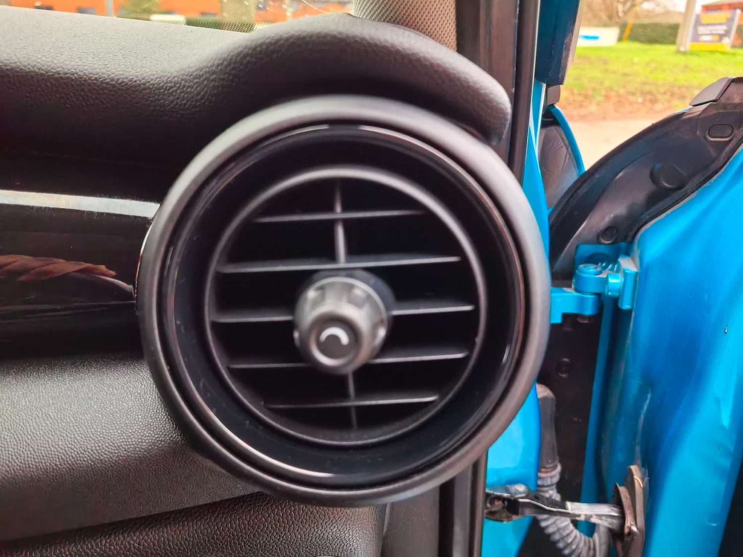 Used MINI Hatch 2015 for sale - 76968361: Photo 24