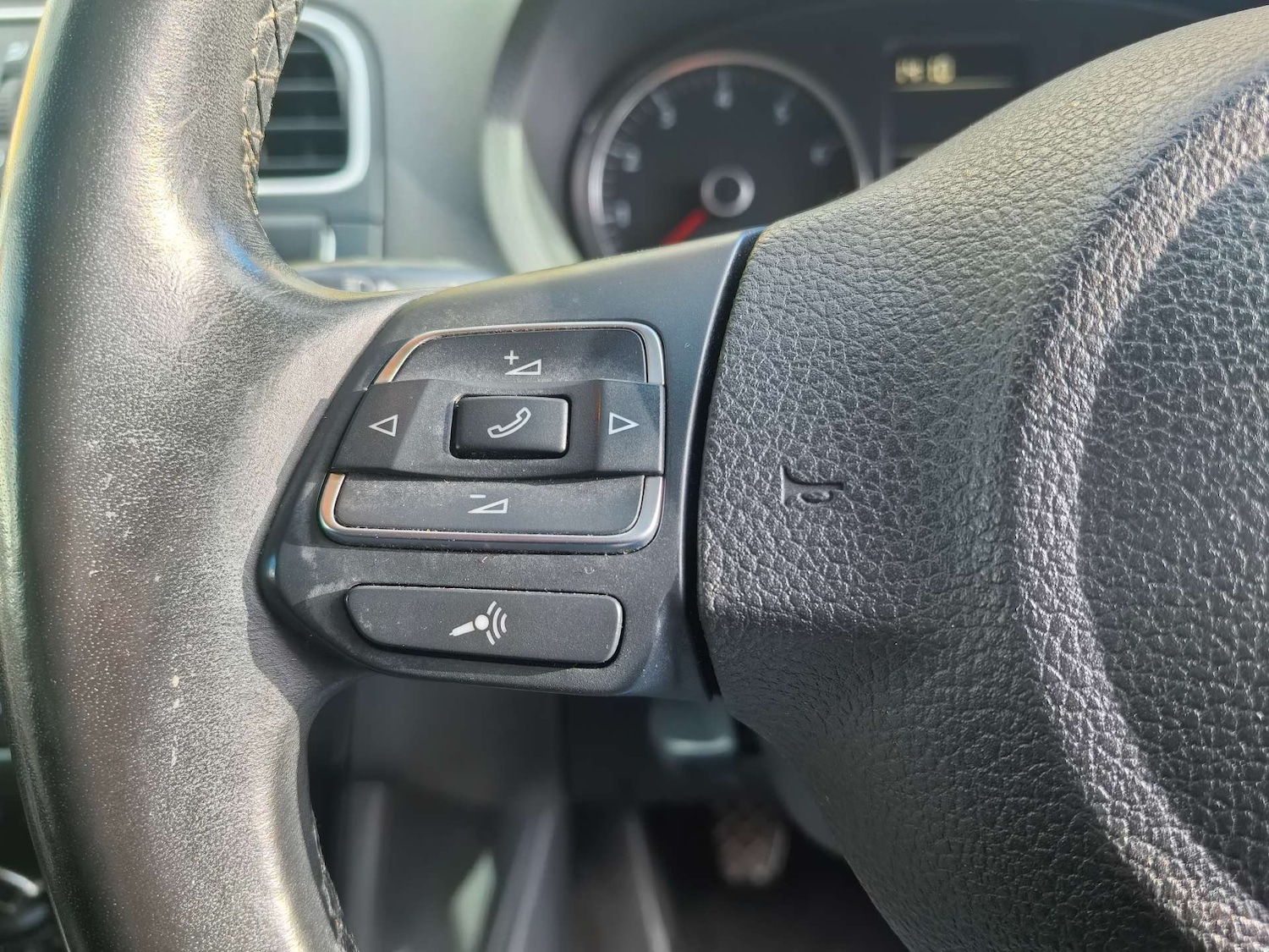 Used Volkswagen Polo 2012 for sale - 76412003: Photo 31