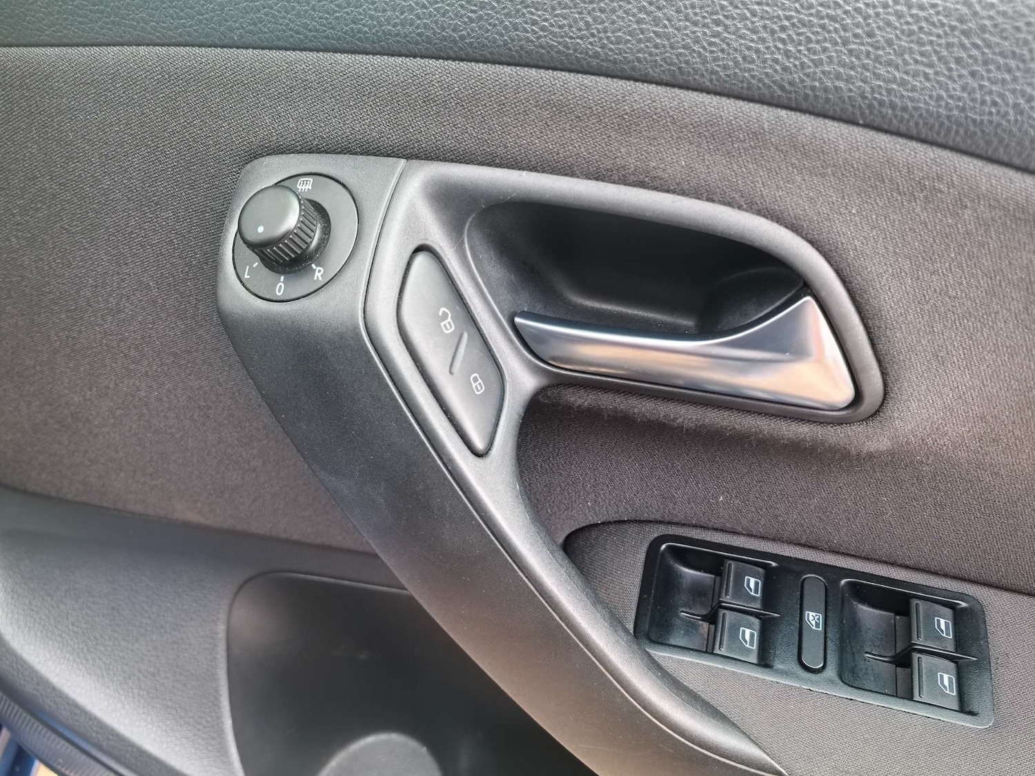 Used Volkswagen Polo 2012 for sale - 76412003: Photo 40