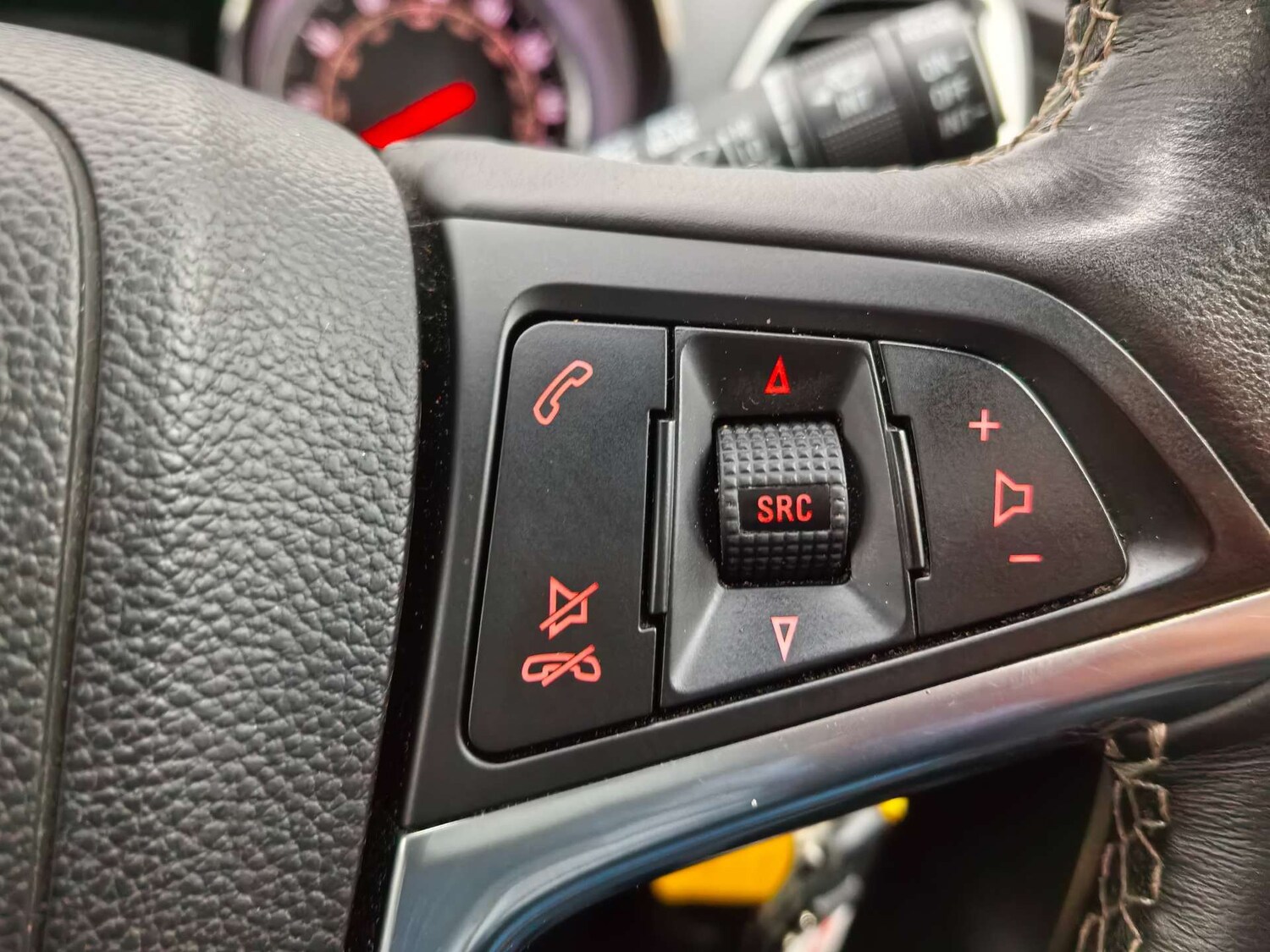 Used Vauxhall Mokka 2015 for sale - 77548522: Photo 33