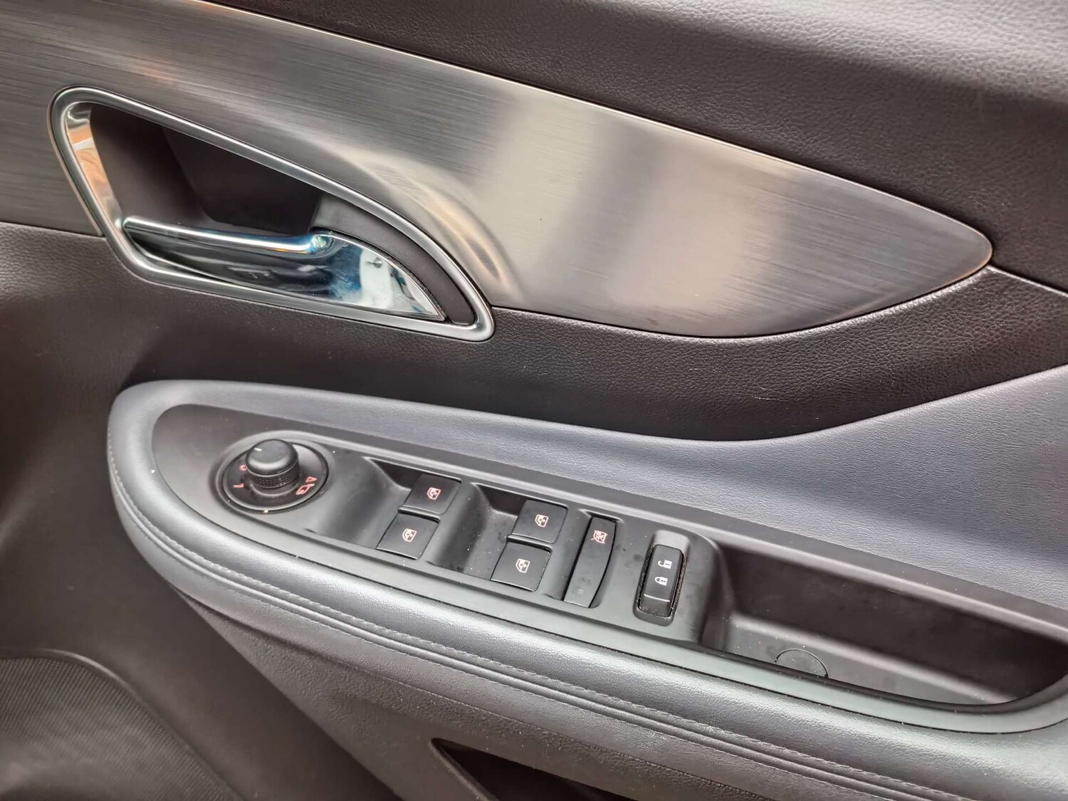 Used Vauxhall Mokka 2015 for sale - 77548522: Photo 39