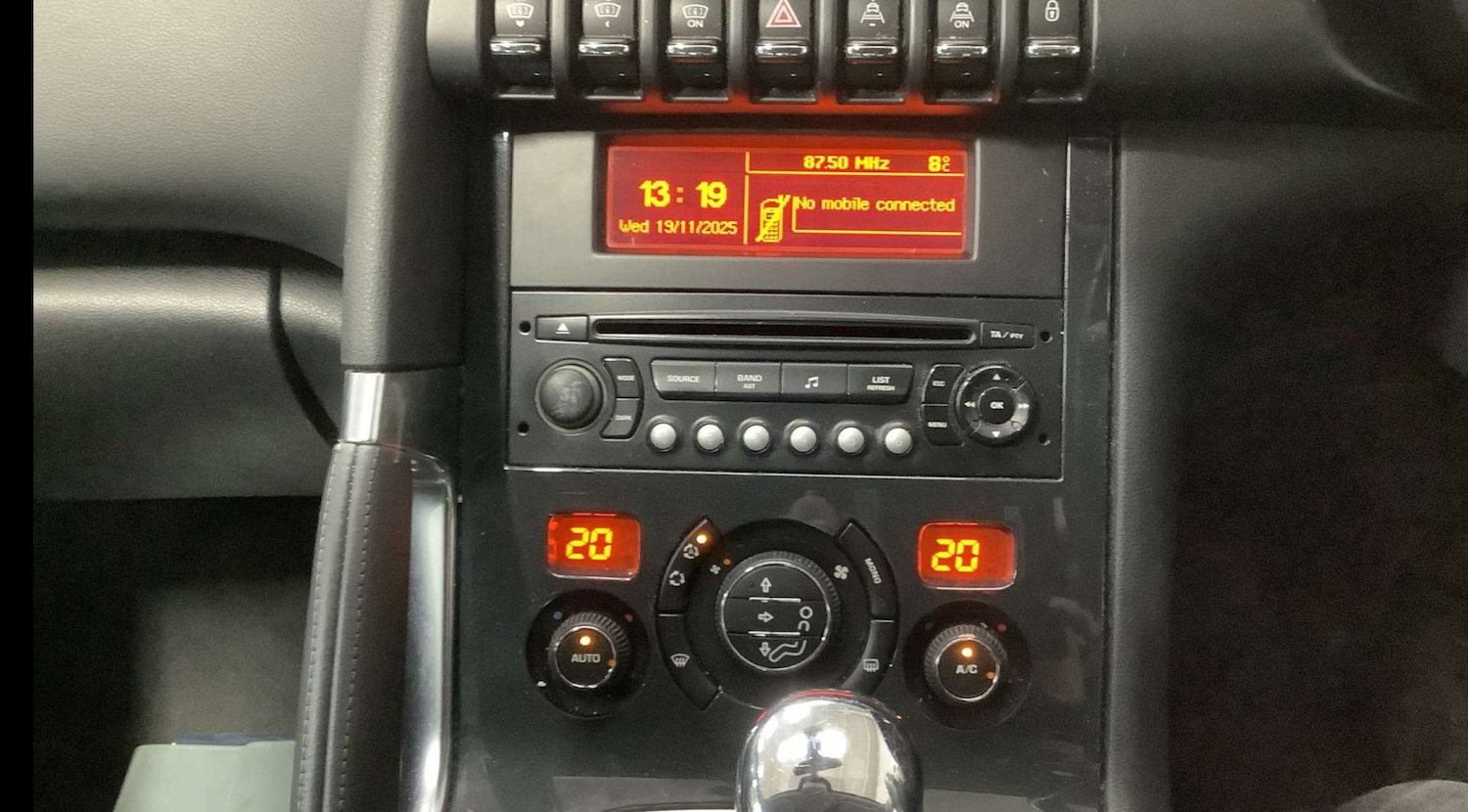 Used Peugeot 3008 2011 for sale - 76693605: Photo 12