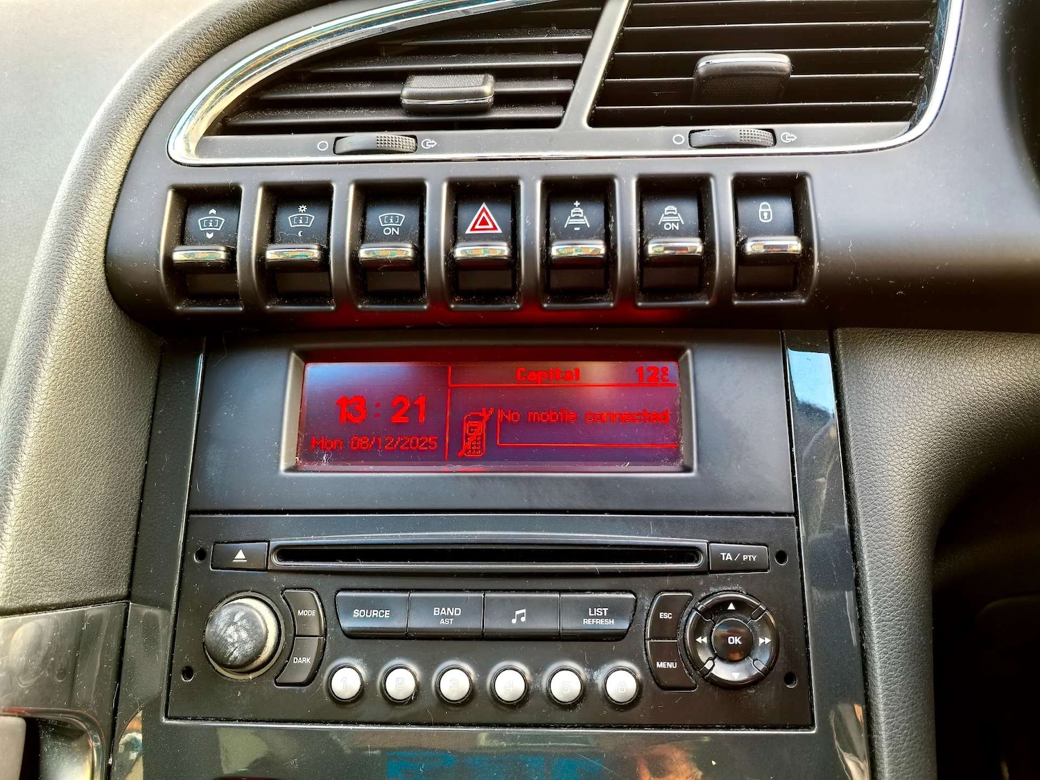 Used Peugeot 3008 2011 for sale - 76693605: Photo 23